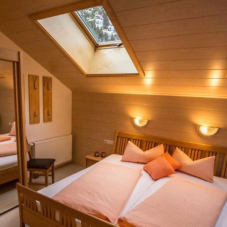 Haus Annette Aparthotel Schroecken Luaran gambar