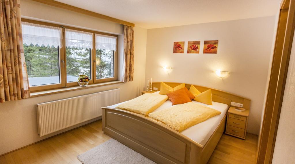 Haus Annette Aparthotel Schroecken Luaran gambar