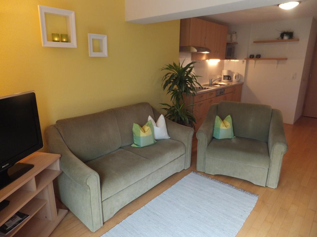 Haus Annette Aparthotel Schroecken Luaran gambar
