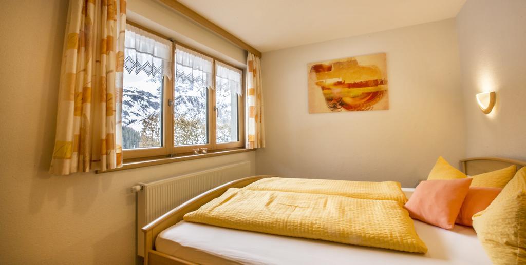 Haus Annette Aparthotel Schroecken Luaran gambar