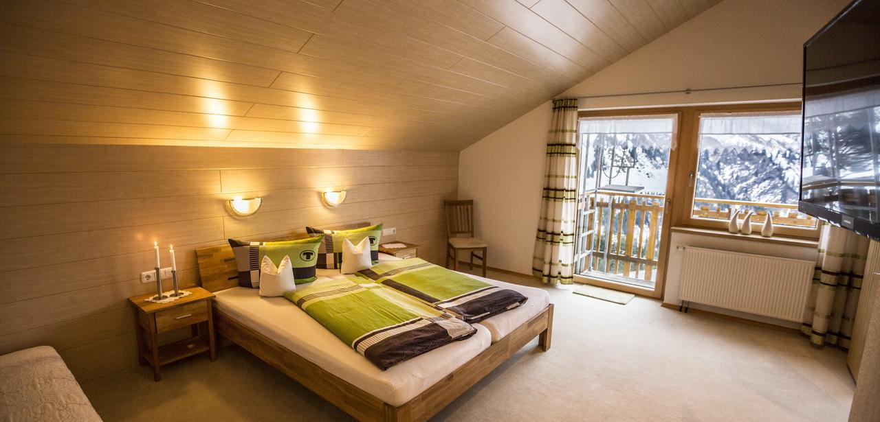 Haus Annette Aparthotel Schroecken Luaran gambar