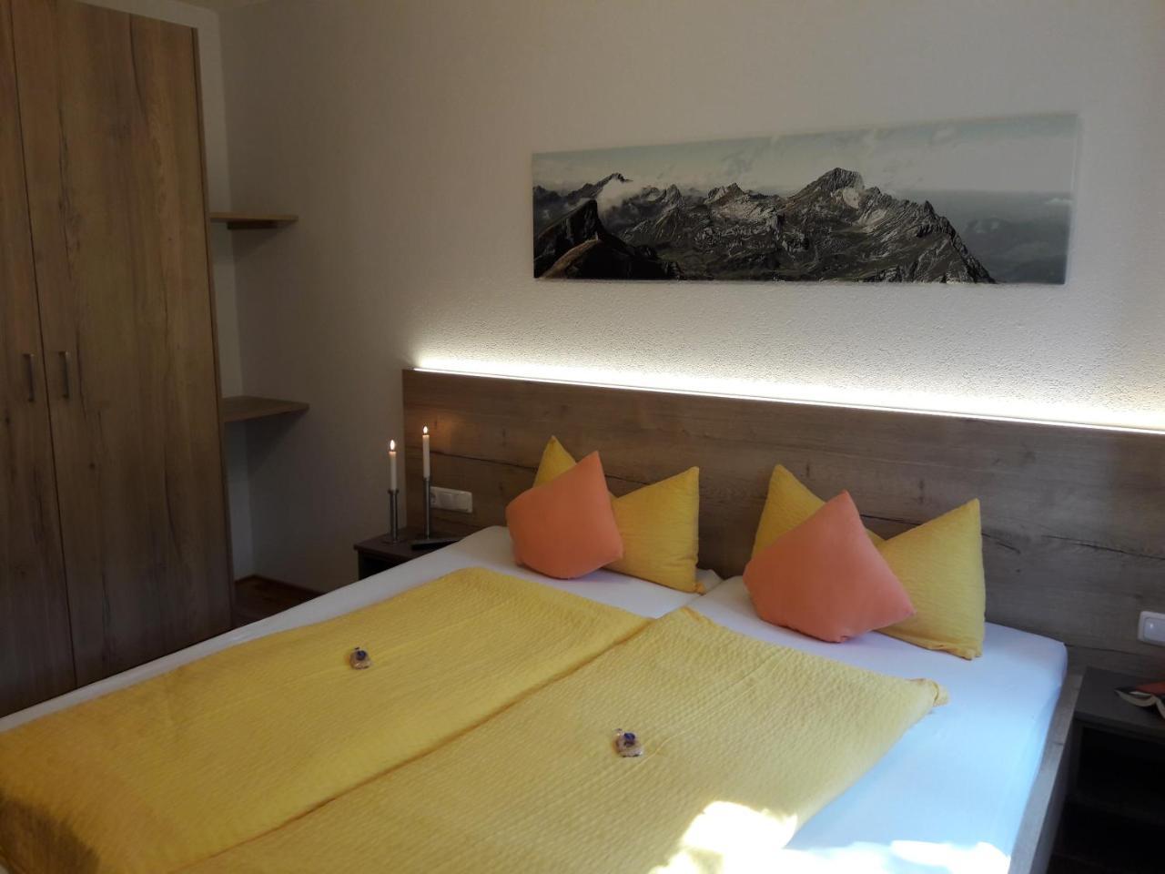 Haus Annette Aparthotel Schroecken Luaran gambar